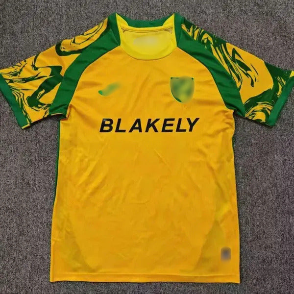 Camiseta Norwich Local 26-27