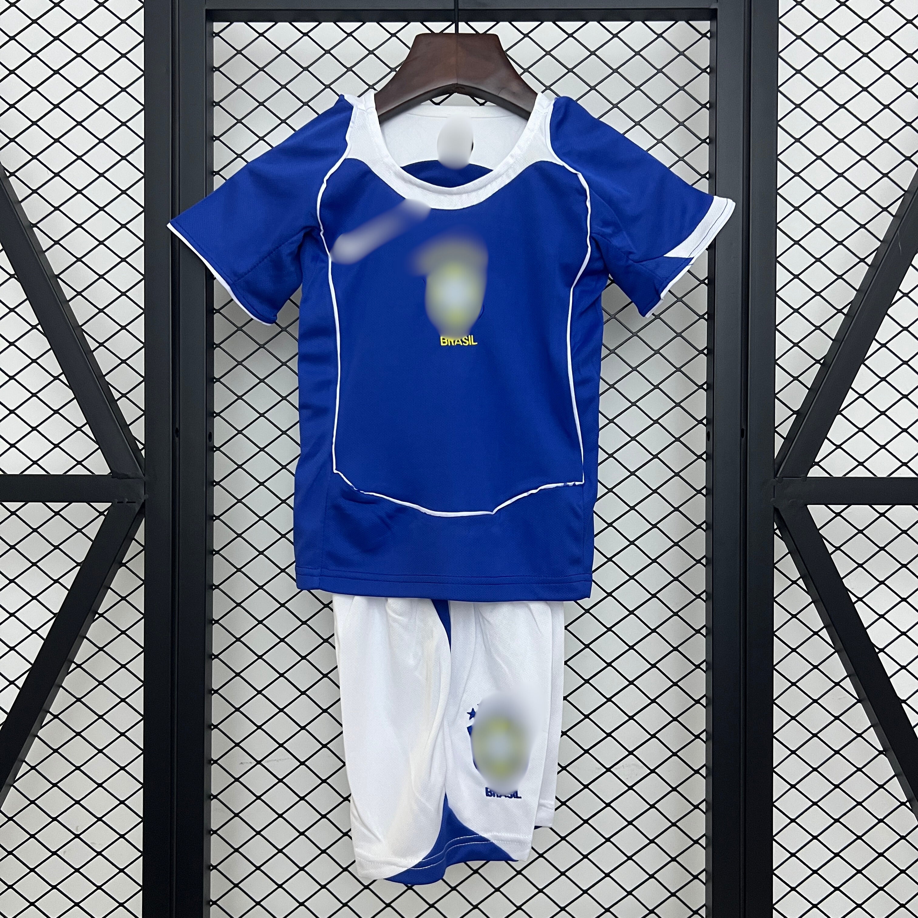 Camiseta Retro Niño Brasil Visitante 2004