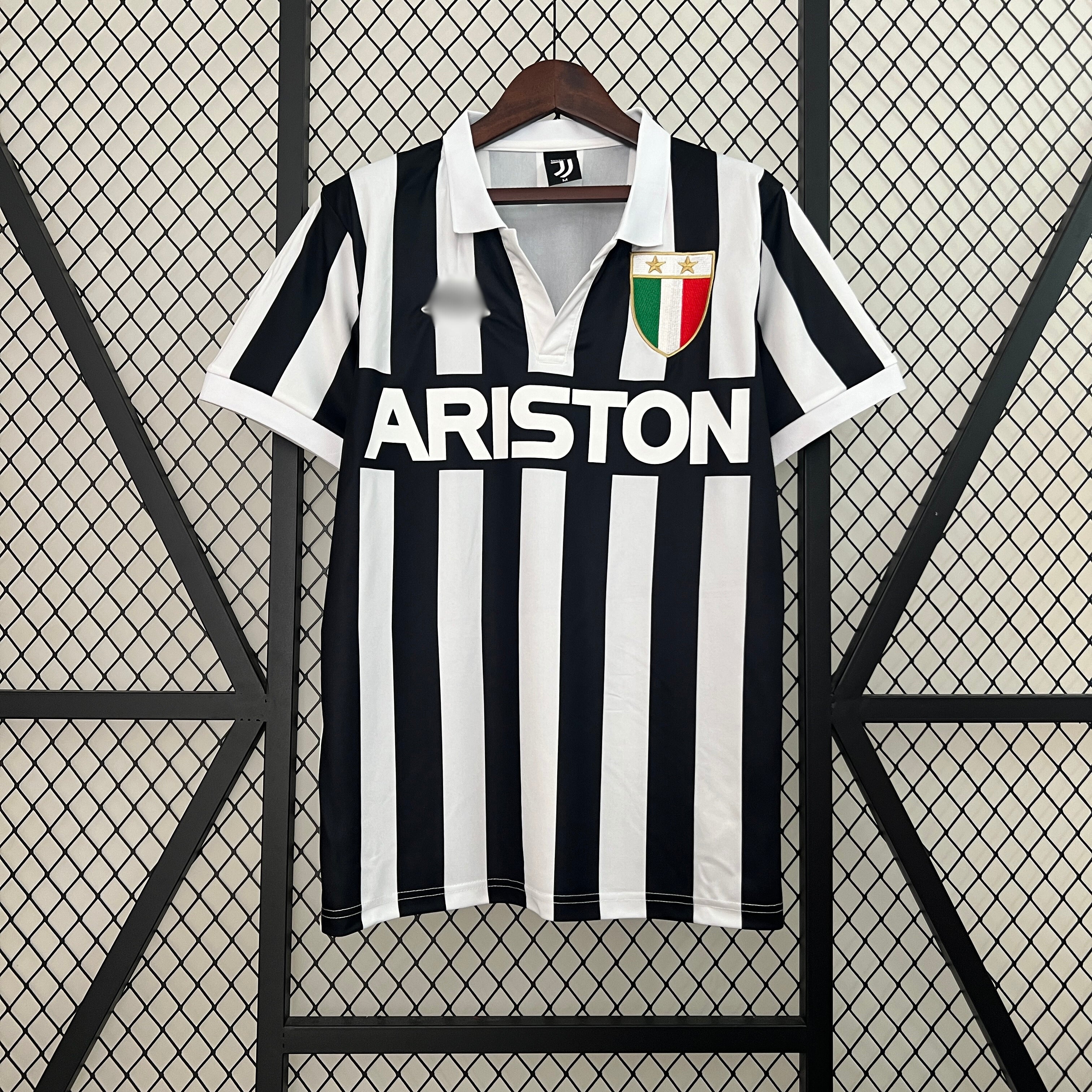 Camiseta Retro Juventus 84/85