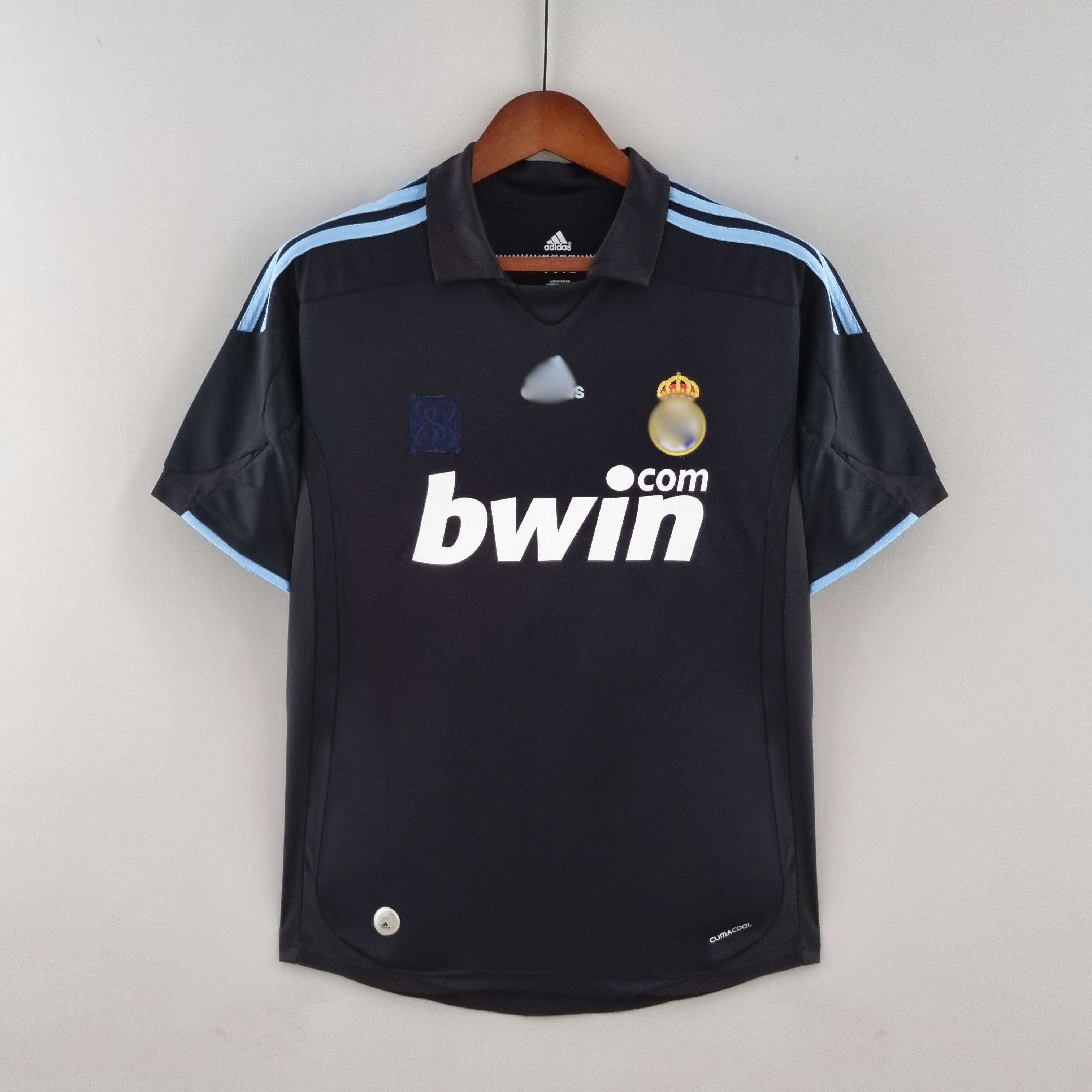 Camiseta Retro Real Madrid Visitante 09-10 delante