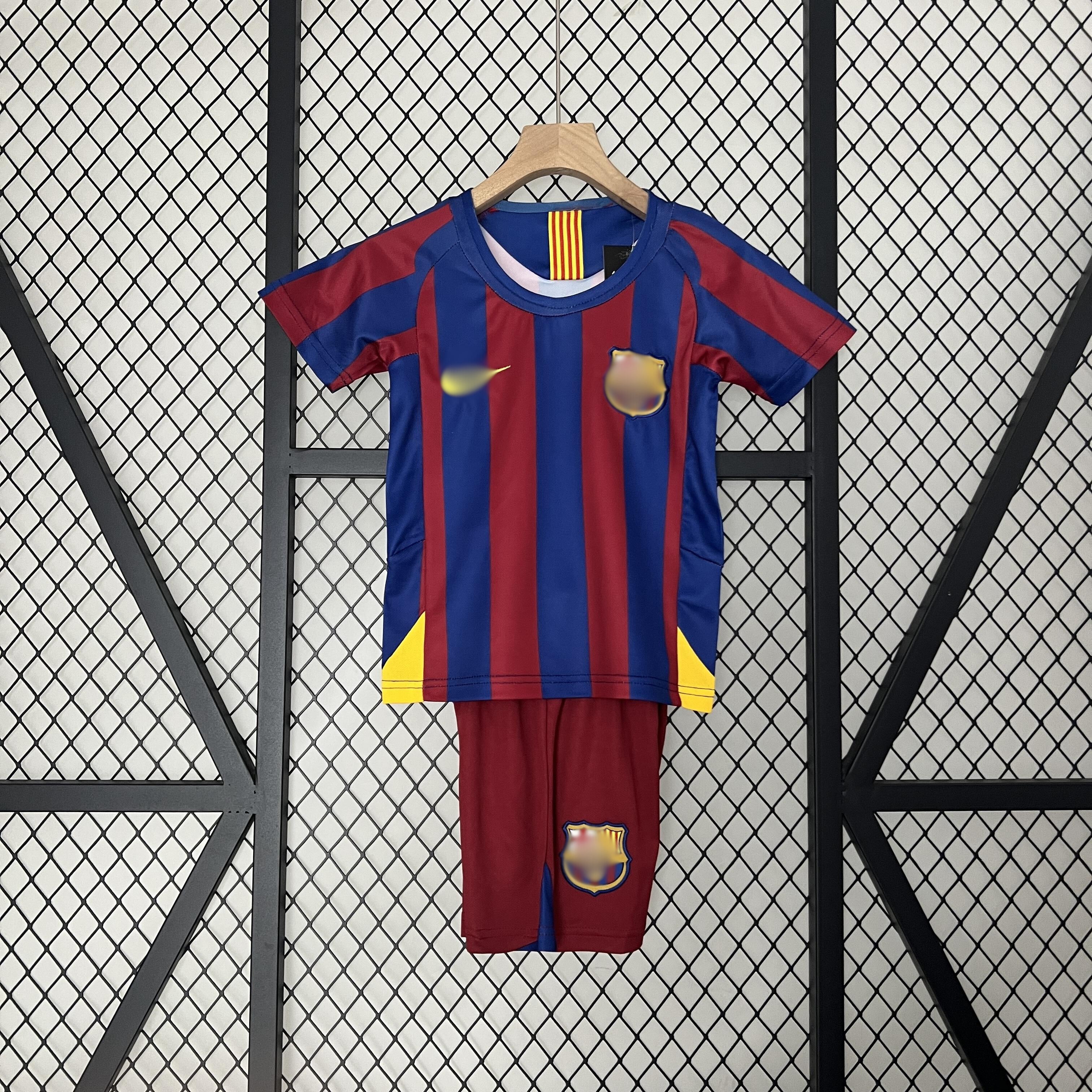 Camiseta Retro Niño Barcelona Local 05-06