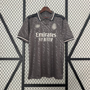 Camiseta Real Madrid tercera 24-25