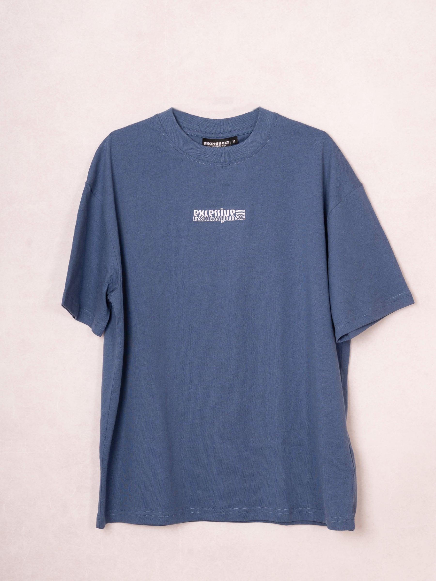 Camiseta Excessive Care Wear