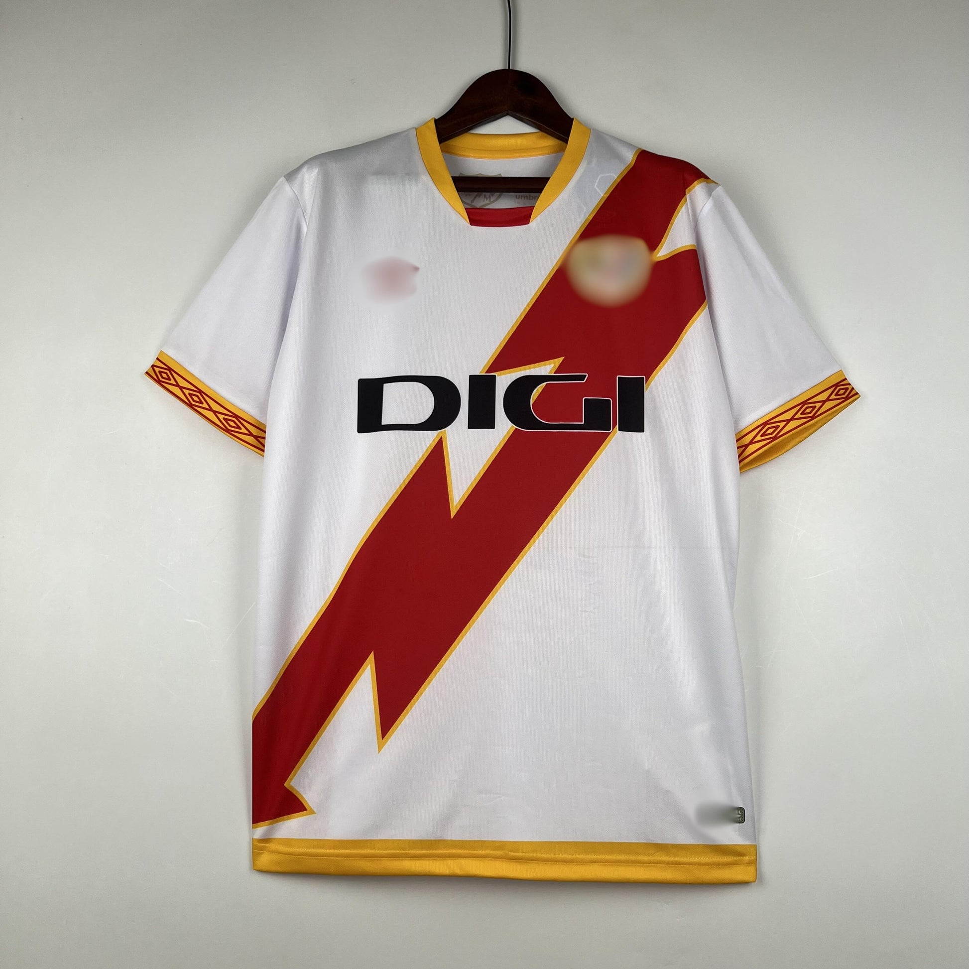 Camiseta Rayo Vallecano Local 23-24 delante