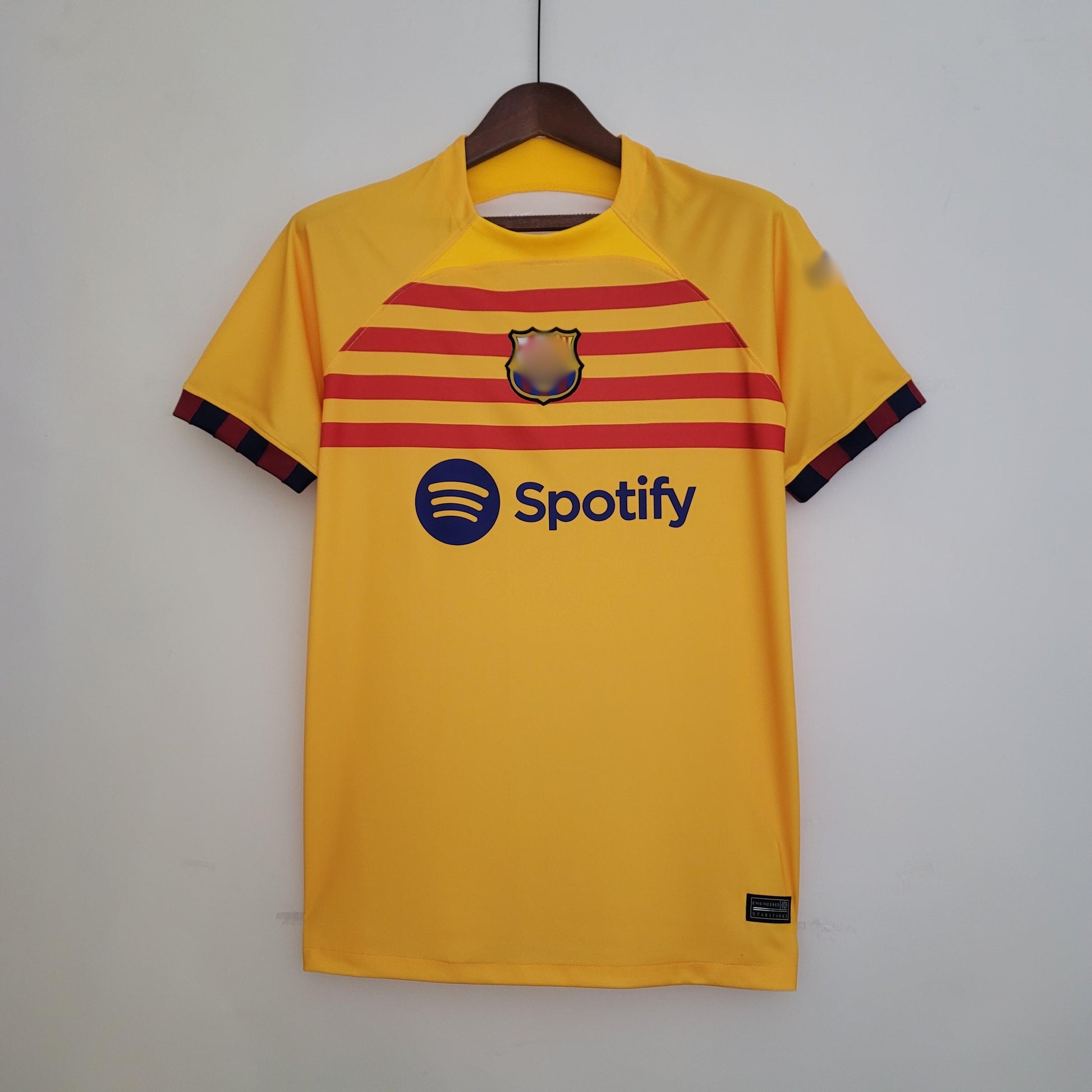 Camiseta Barcelona Cuarta 23-24 delante