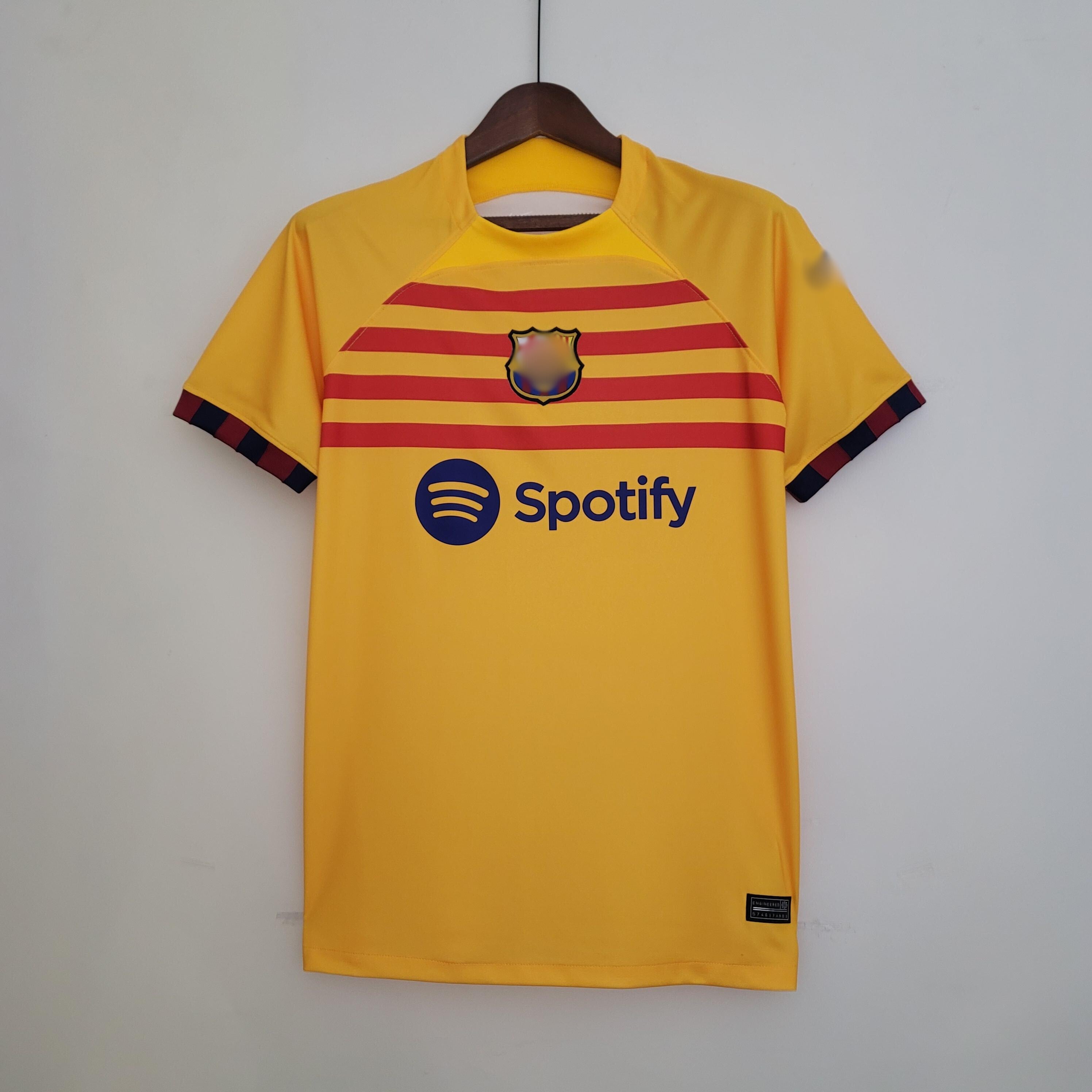 Camiseta Barcelona Cuarta 23-24 delante