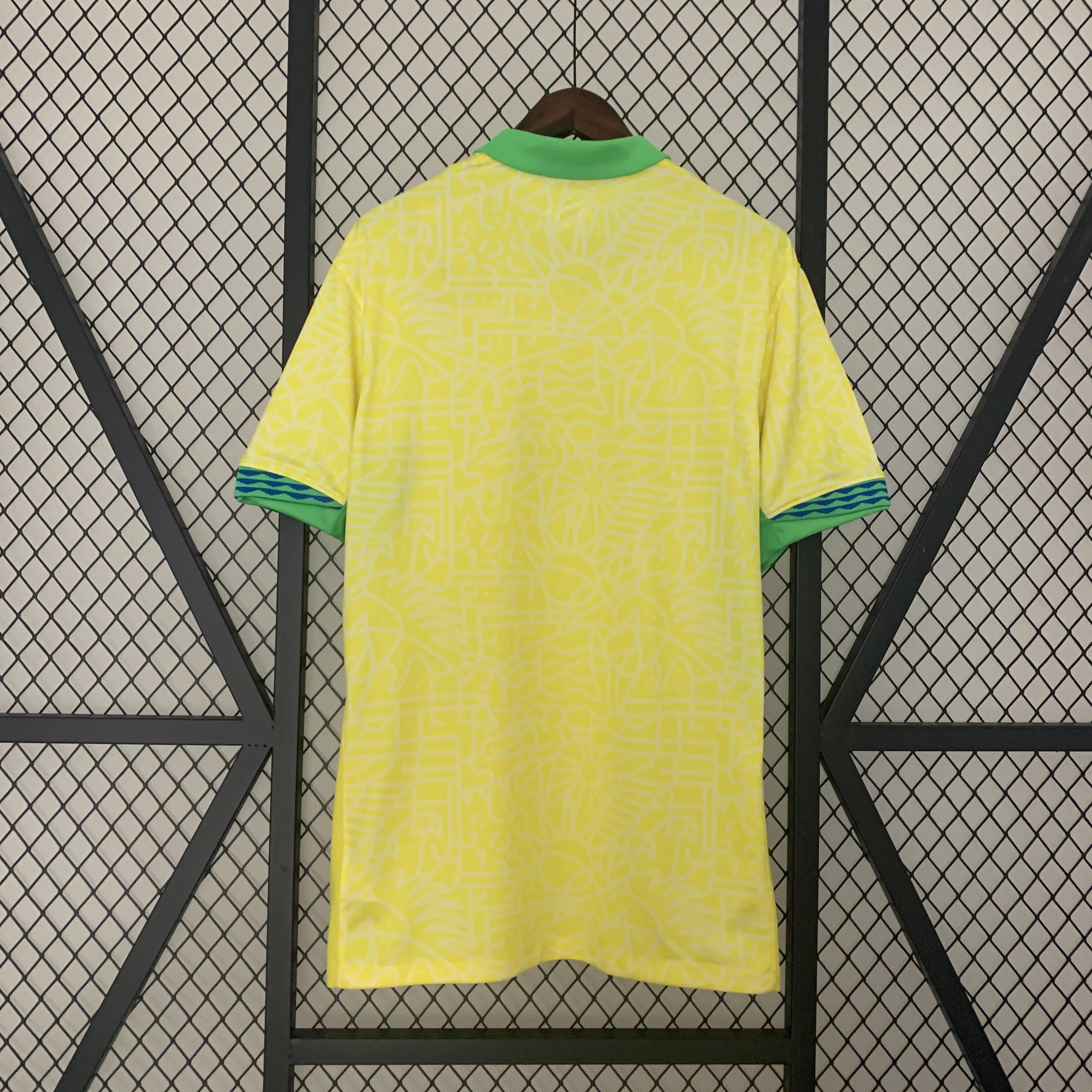 Camiseta Brasil Local 23-24