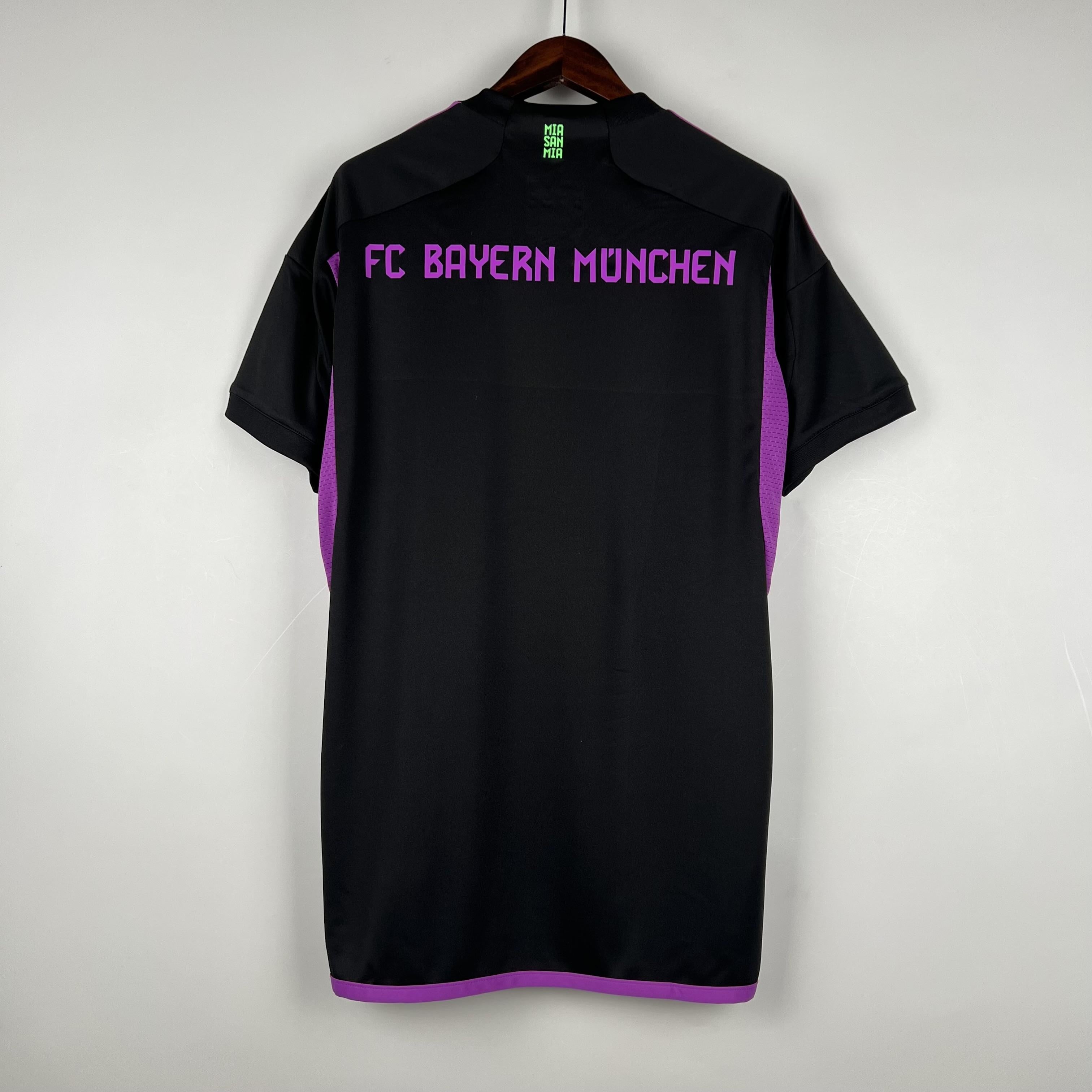 Camiseta Bayern Visitante 23-24