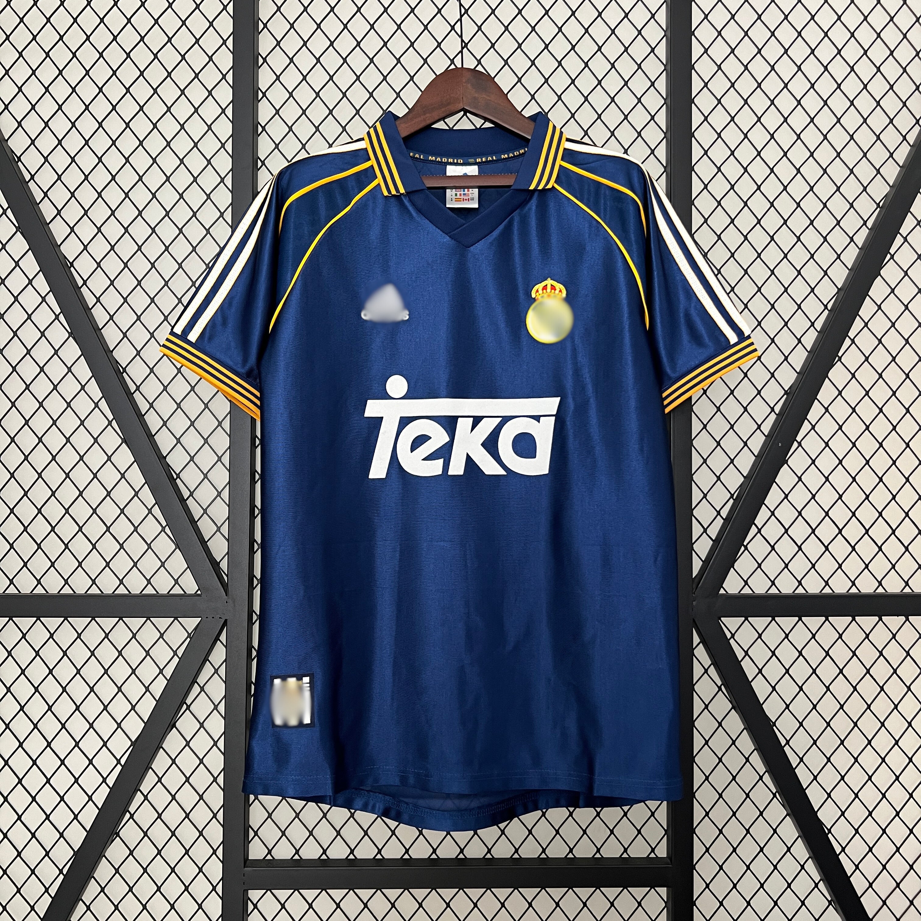 Camiseta Retro Real Madrid Tercera 98-99